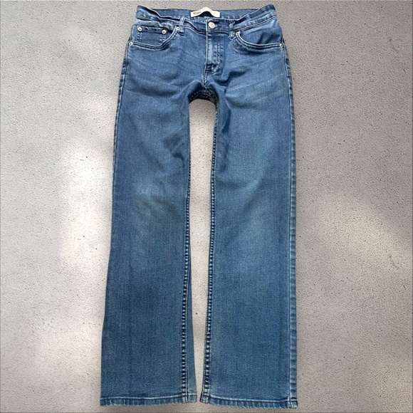 Levi’s 514 Mid Rise Straight Jeans - Picture 2 of 6